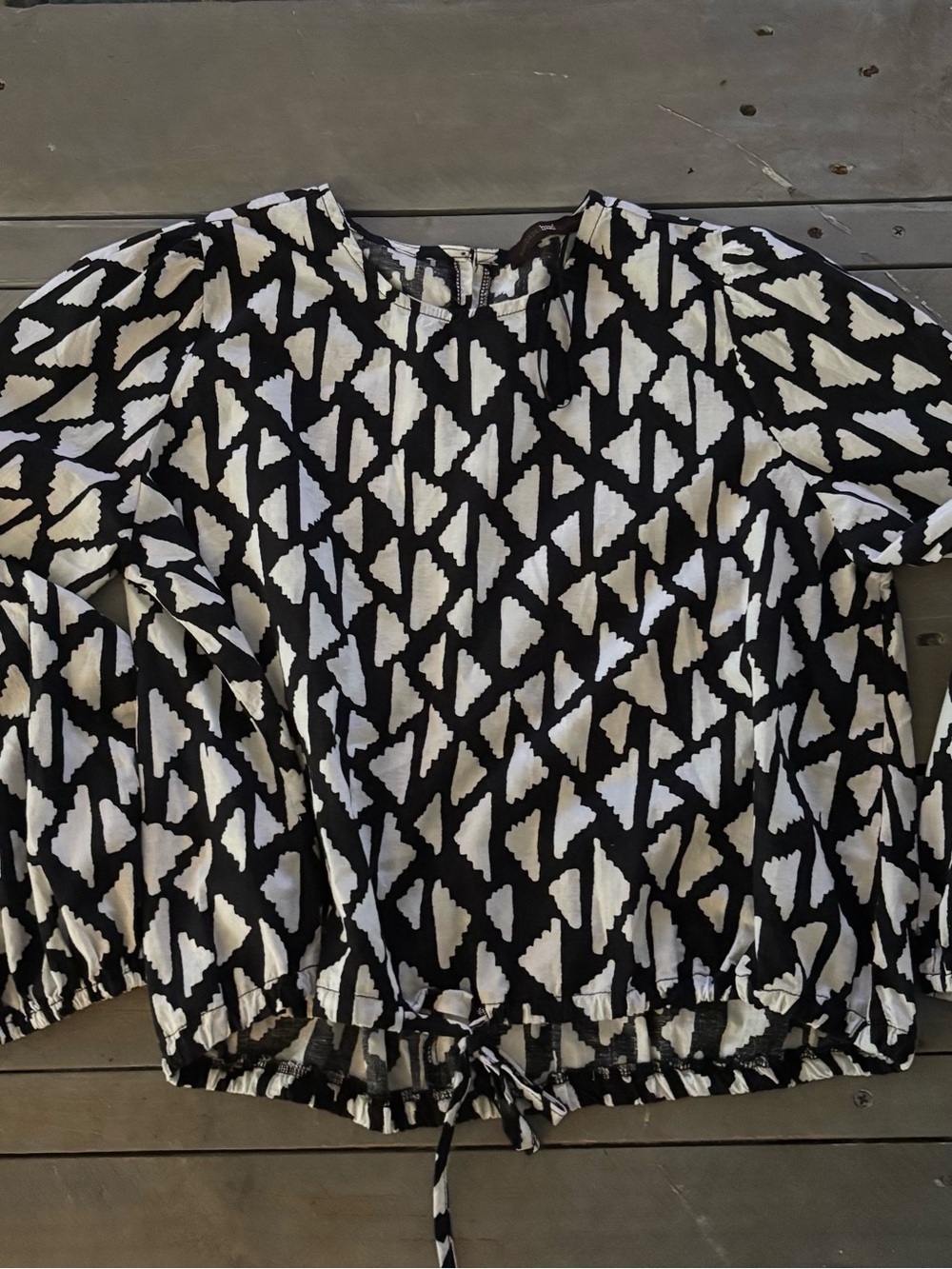 Hazel Geometric Triangle Print Blouse Black White Long Balloon Sleeve Cotton S